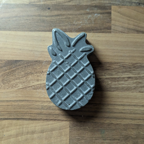 pineapple Shaped Mould. Perfect for Bath Bomb, Soap, Chocolate, Resin, Plaster ETC.